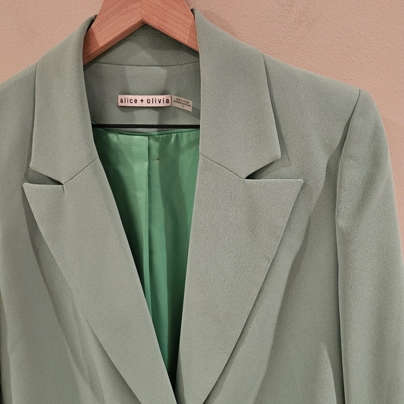 Alice + Olivia BRIGHT Green Denny Notch Blazer In Garden Green - Picture 5 of 13